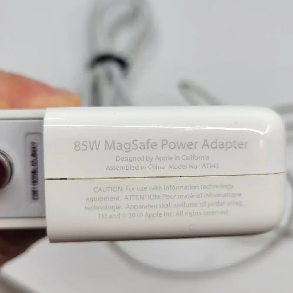 Genuine Apple 85W Power Adapter for MagSafe1 Macbook - Model A1343